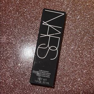 Nars pure radiant tinted moisturizer